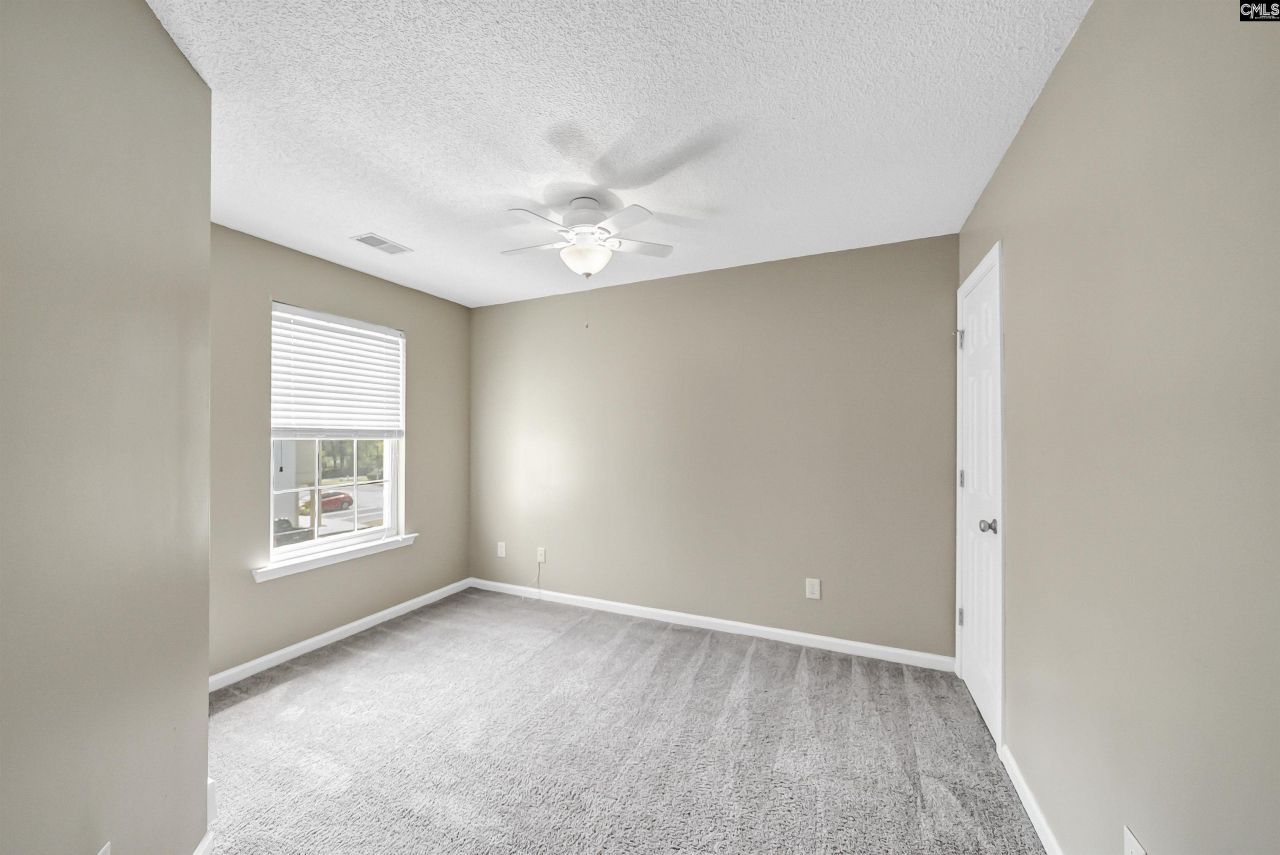 105 Tuscany Court  Photo 26