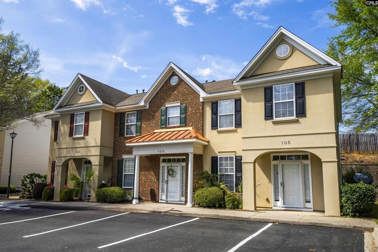 105 Tuscany Court  Photo 31