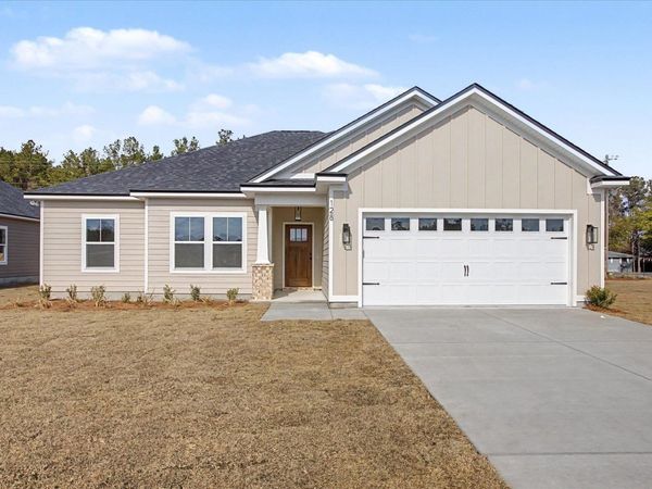 128 Divine Loop , Crawfordville, FL 32327