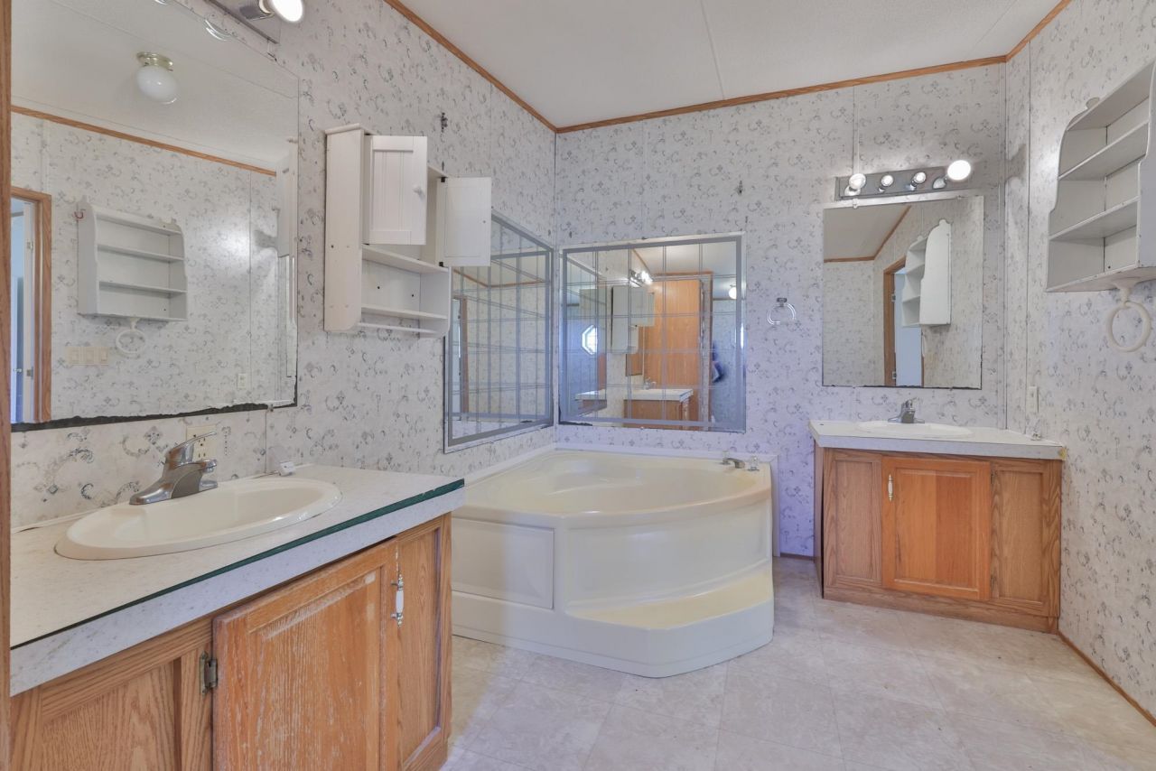 6480 Tranquil Rd. Photo 9