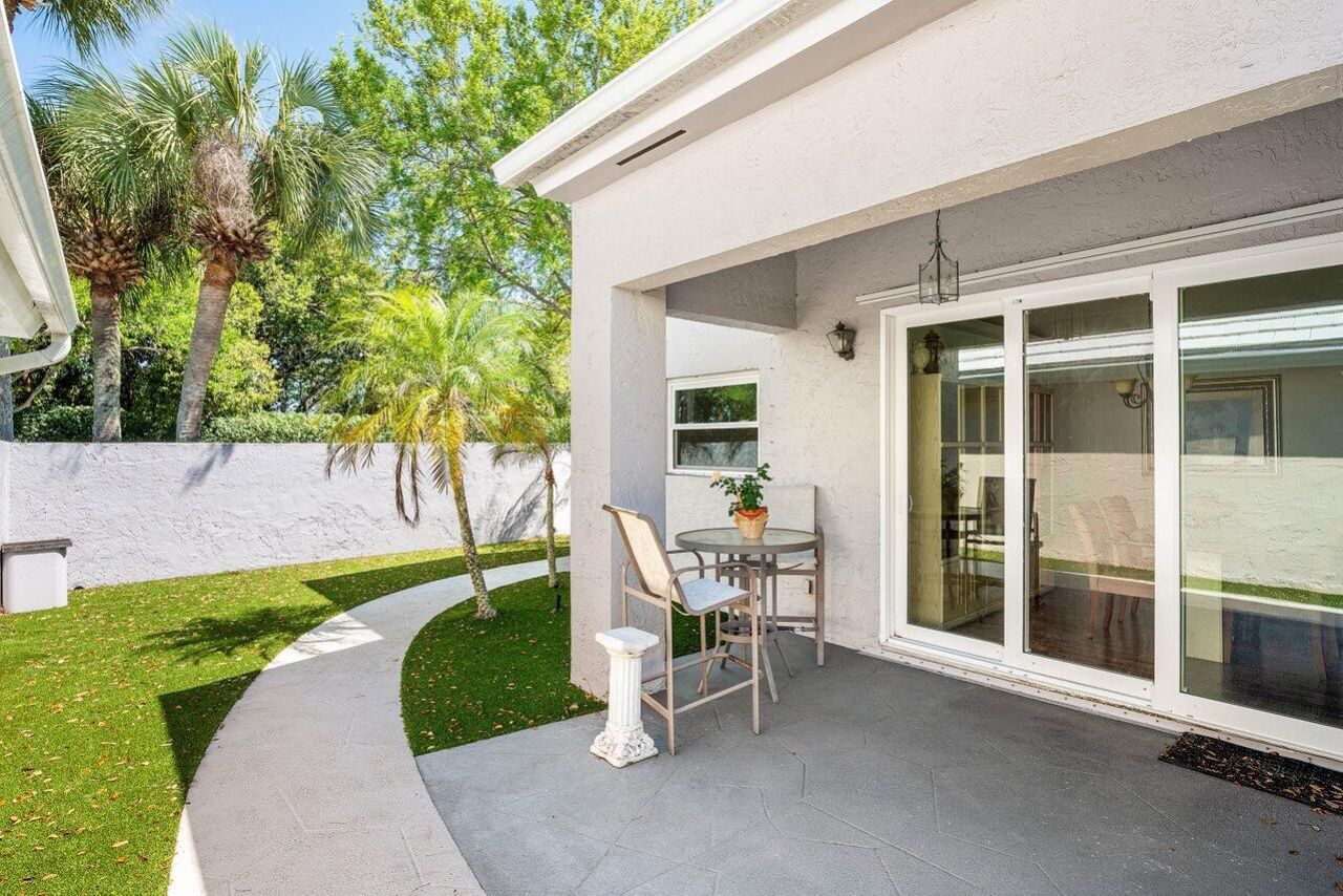 27 Wyndham Lane, Palm Beach Gardens, FL 33418 Photo