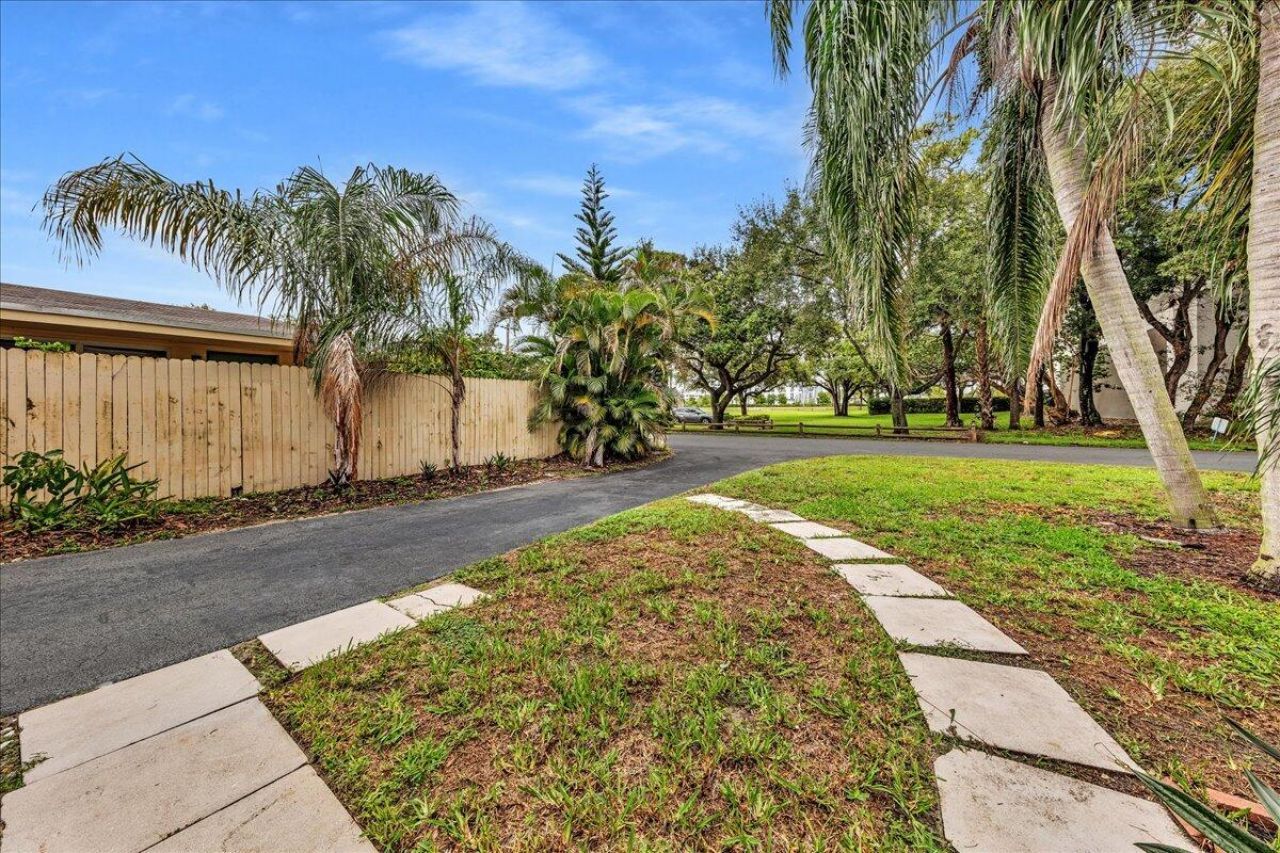 1835 Park Lane, Fort Lauderdale, FL 33315 Photo