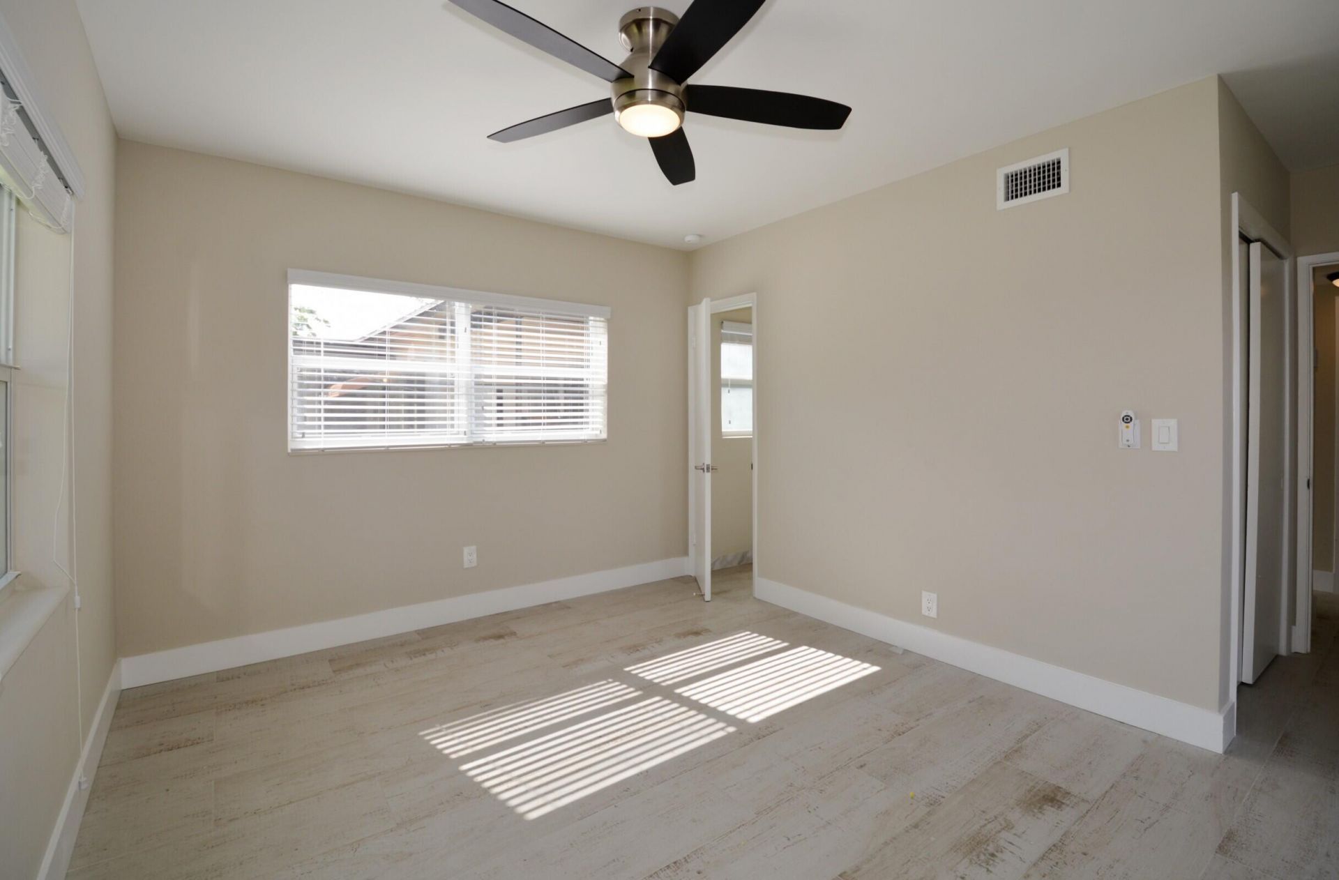 1835 Park Lane, Fort Lauderdale, FL 33315 Photo