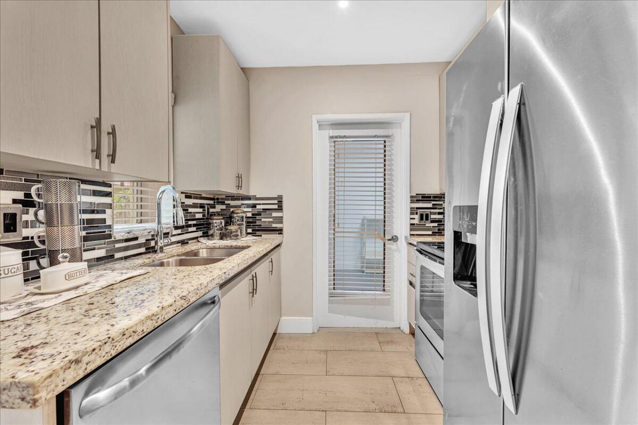 1835 Park Lane, Fort Lauderdale, FL 33315 Photo