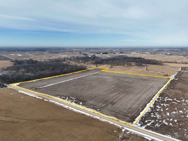 245th Ave, Delhi, IA 52223