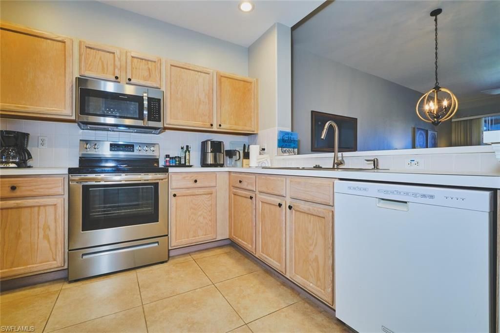 9100 Southmont Cv, Unit 302, Fort Myers, FL 33908 Photo