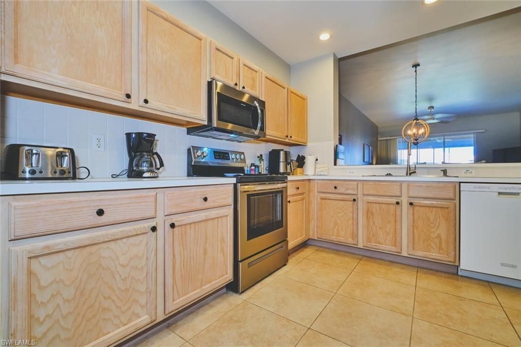 9100 Southmont Cv, Unit 302, Fort Myers, FL 33908 Photo