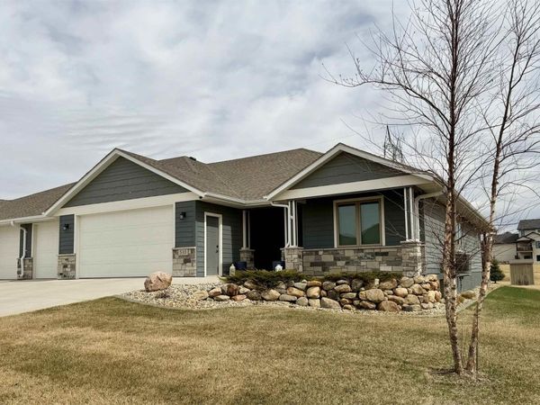 510 S Red Spruce Ave, Sioux Falls, SD 57110