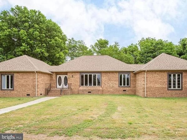 423 FREDERICK STREET , PORT ROYAL, VA 22535