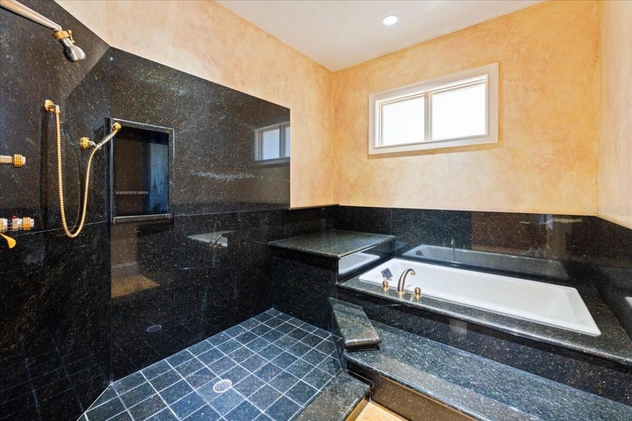 5237 Mahogany Ridge Drive, Naples, FL 34119 Photo
