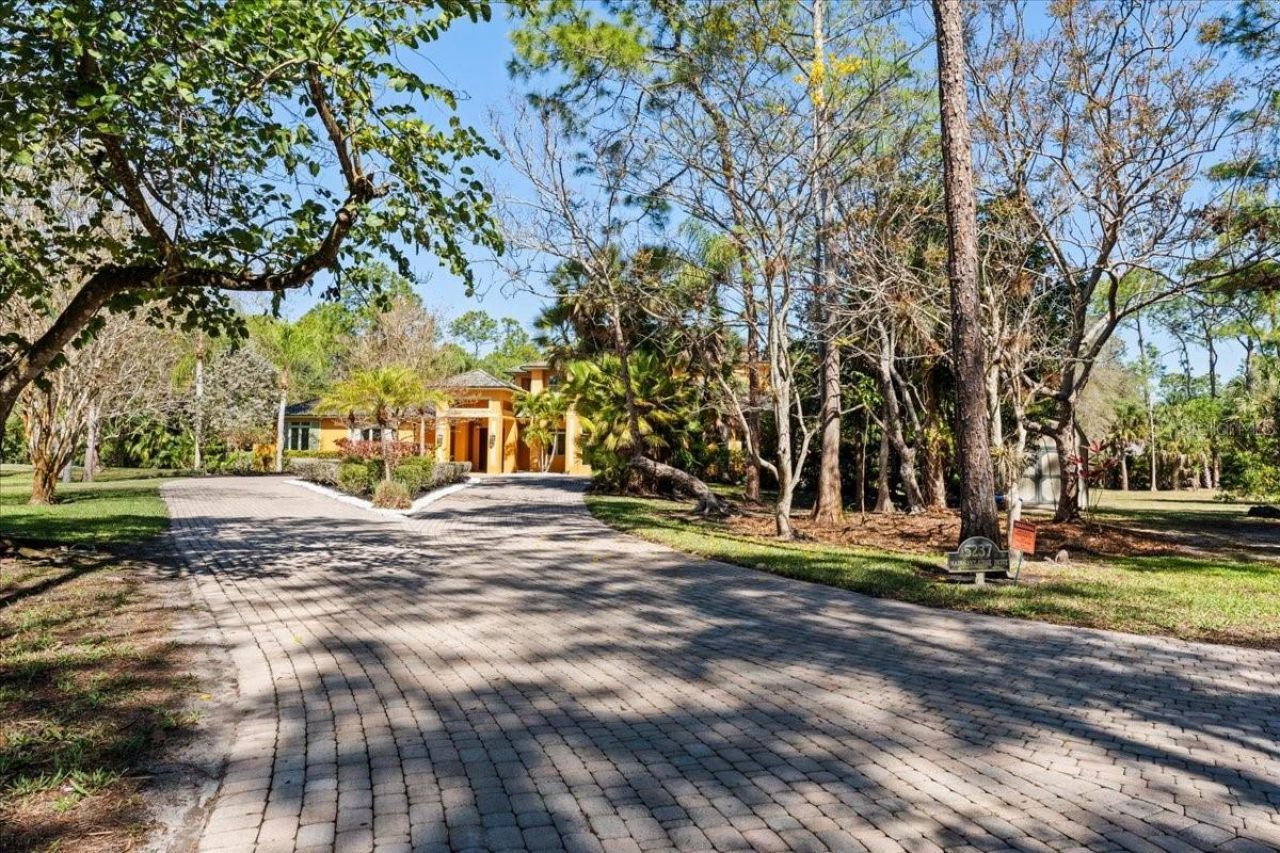 5237 Mahogany Ridge Drive, Naples, FL 34119 Photo