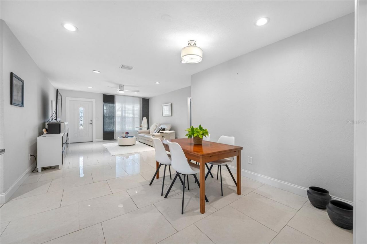 2212 NE Coachman Road , Clearwater, FL 33765 Photo