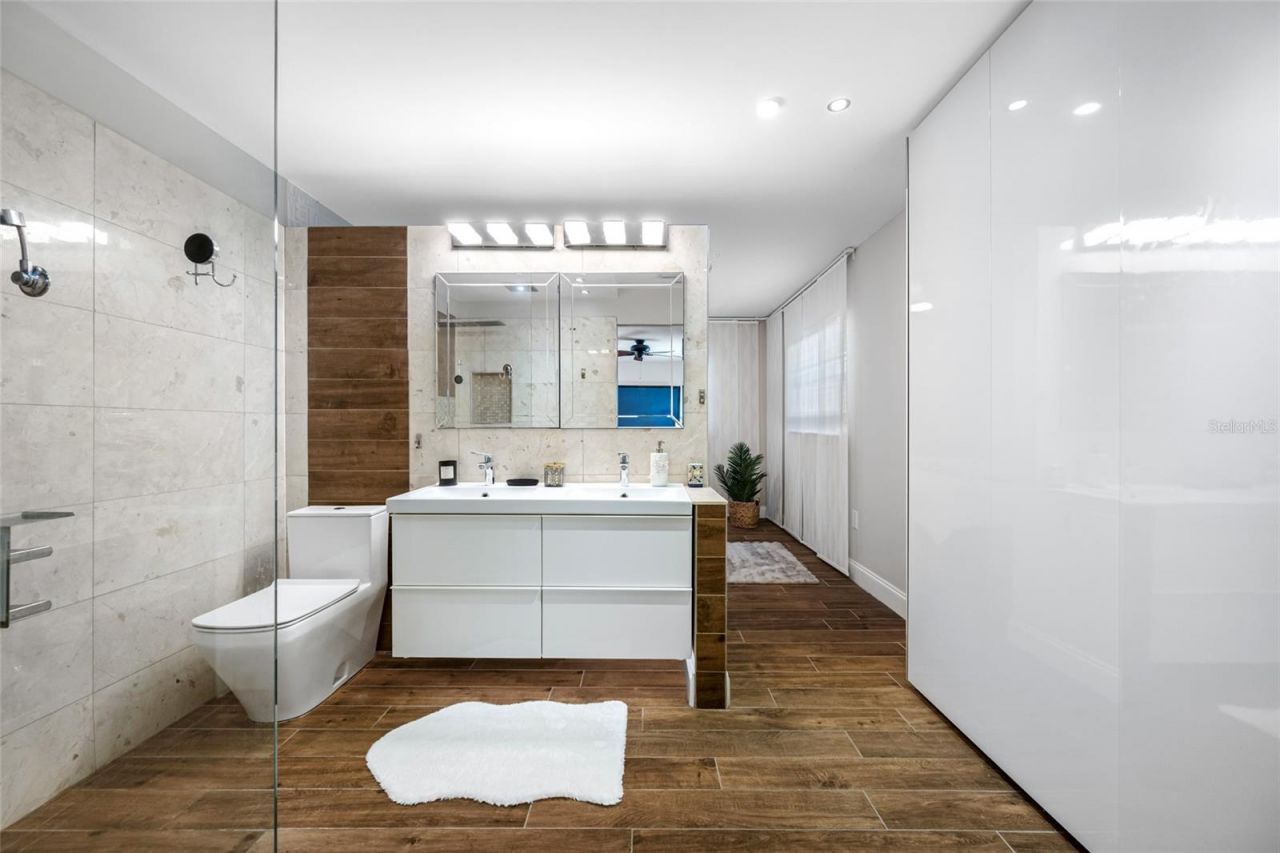 2212 NE Coachman Road , Clearwater, FL 33765 Photo