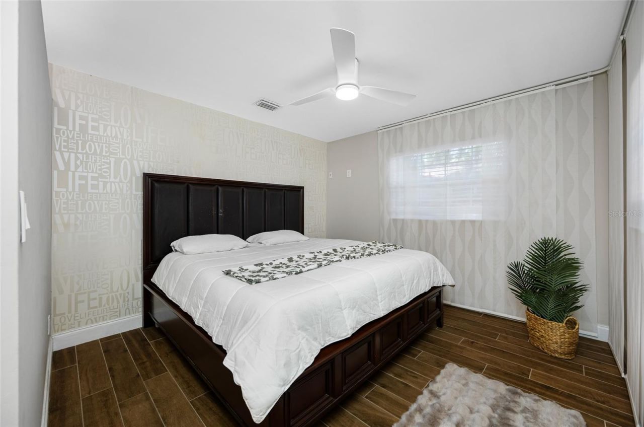 2212 NE Coachman Road , Clearwater, FL 33765 Photo