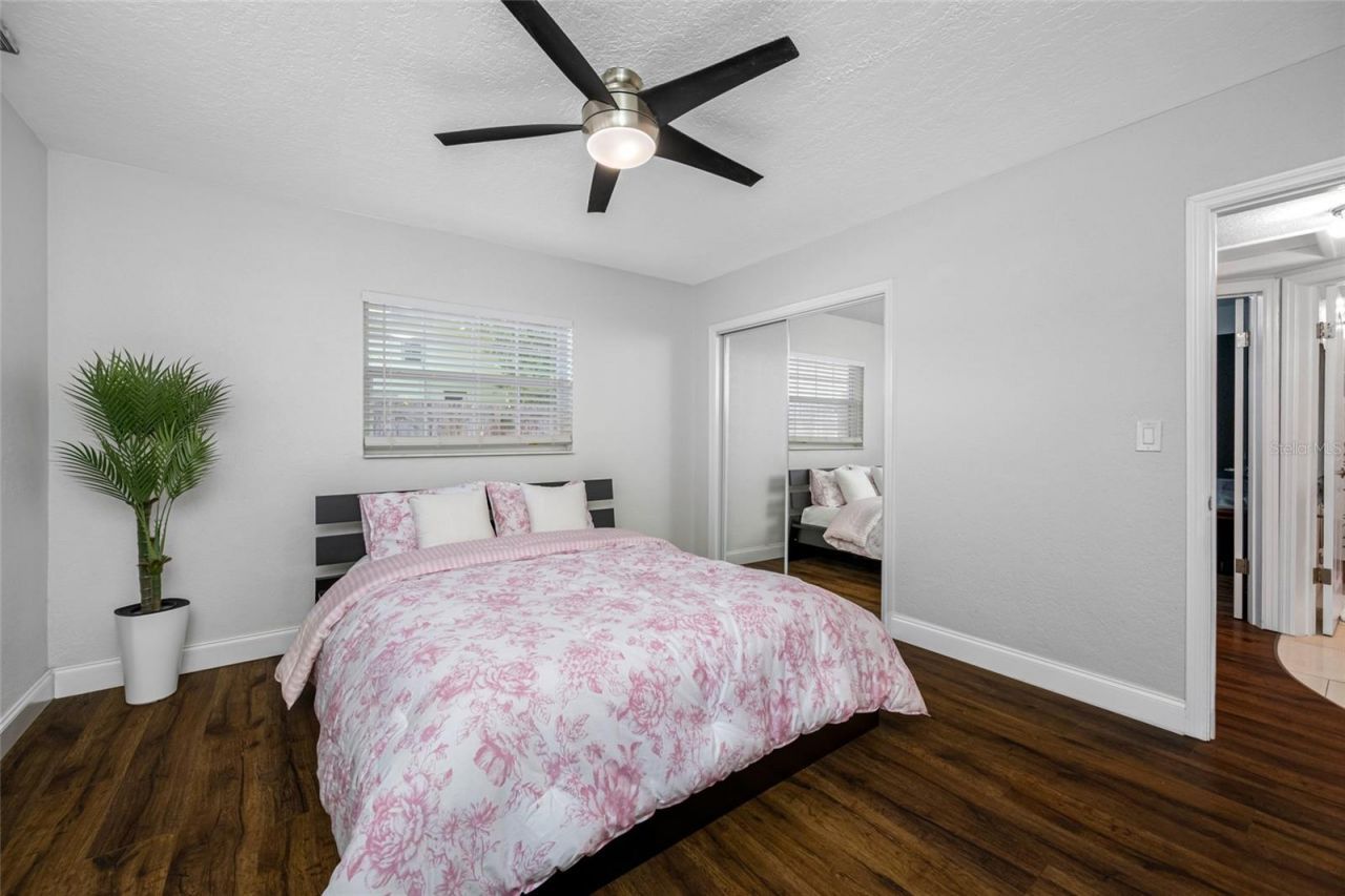 2212 NE Coachman Road , Clearwater, FL 33765 Photo