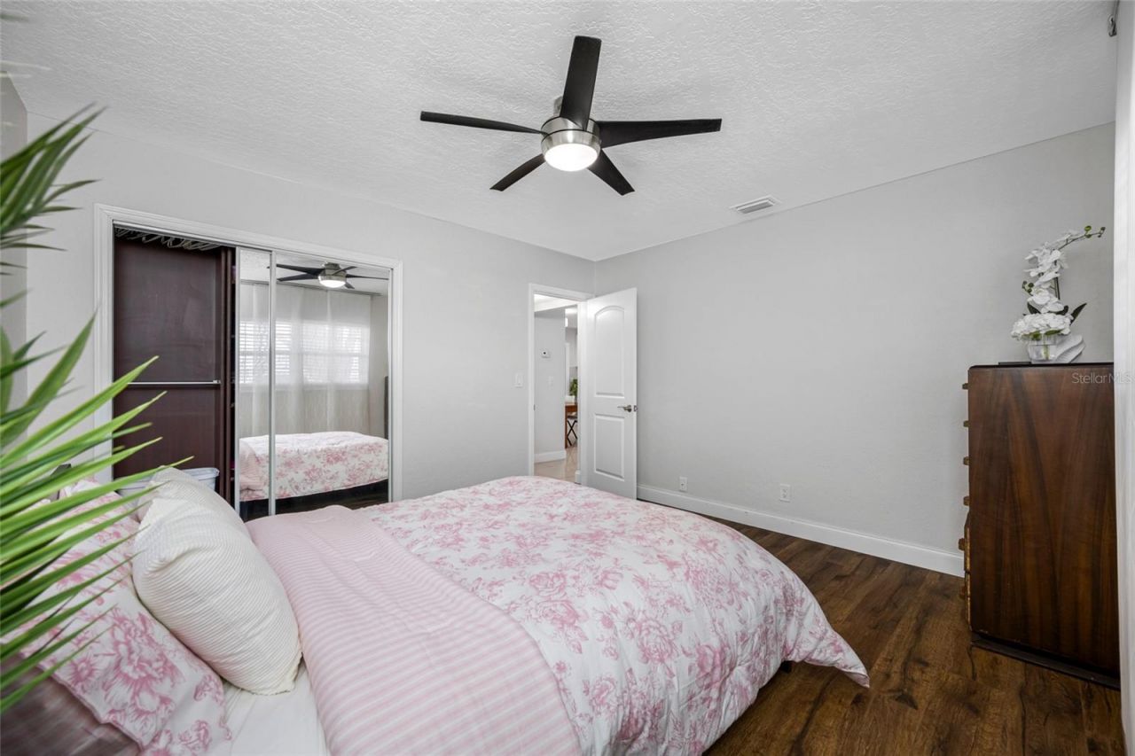 2212 NE Coachman Road , Clearwater, FL 33765 Photo