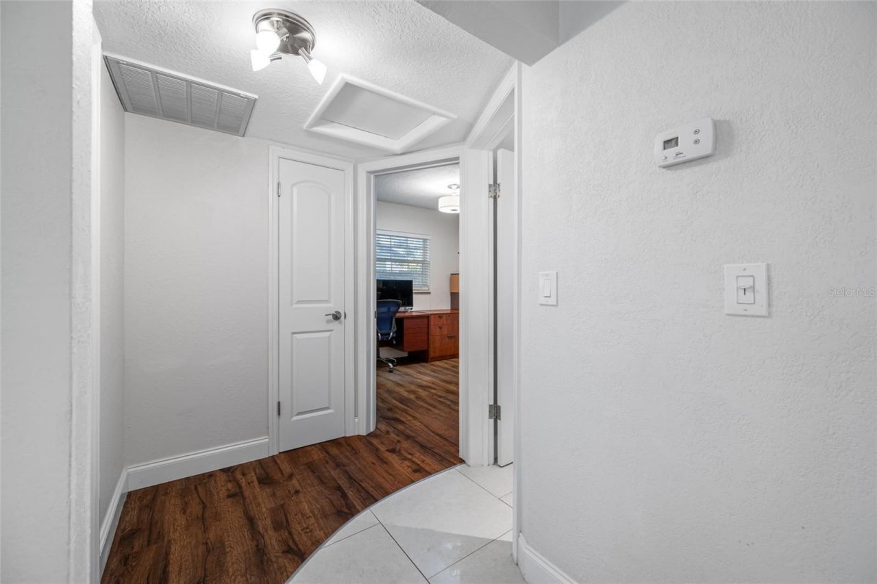 2212 NE Coachman Road , Clearwater, FL 33765 Photo