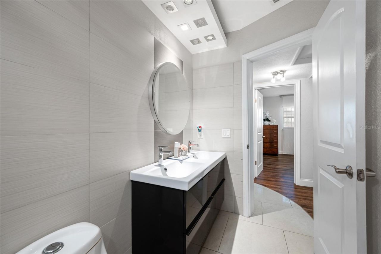 2212 NE Coachman Road , Clearwater, FL 33765 Photo