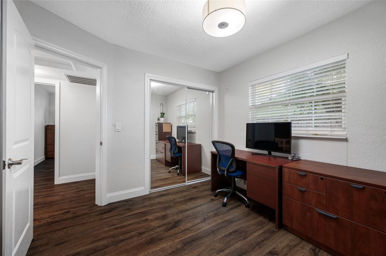 2212 NE Coachman Road , Clearwater, FL 33765 Photo