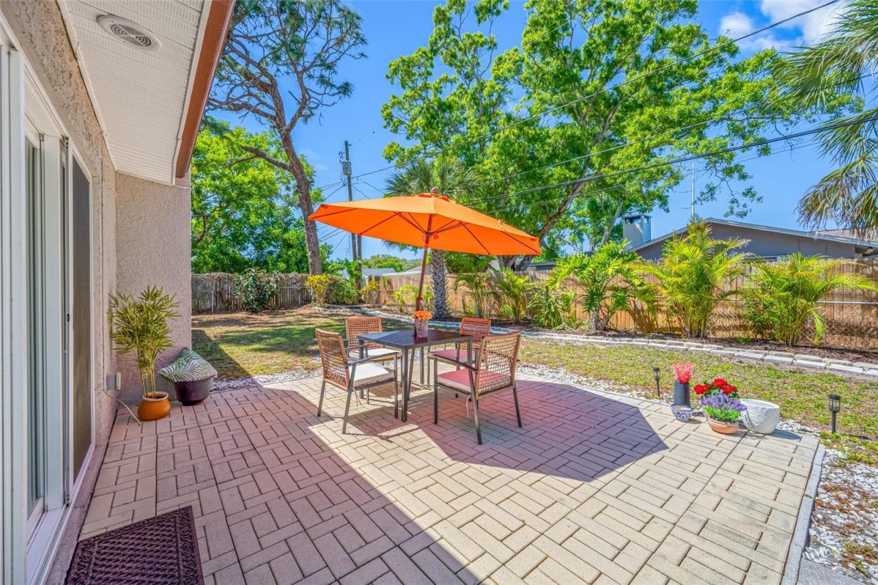 2212 NE Coachman Road , Clearwater, FL 33765 Photo