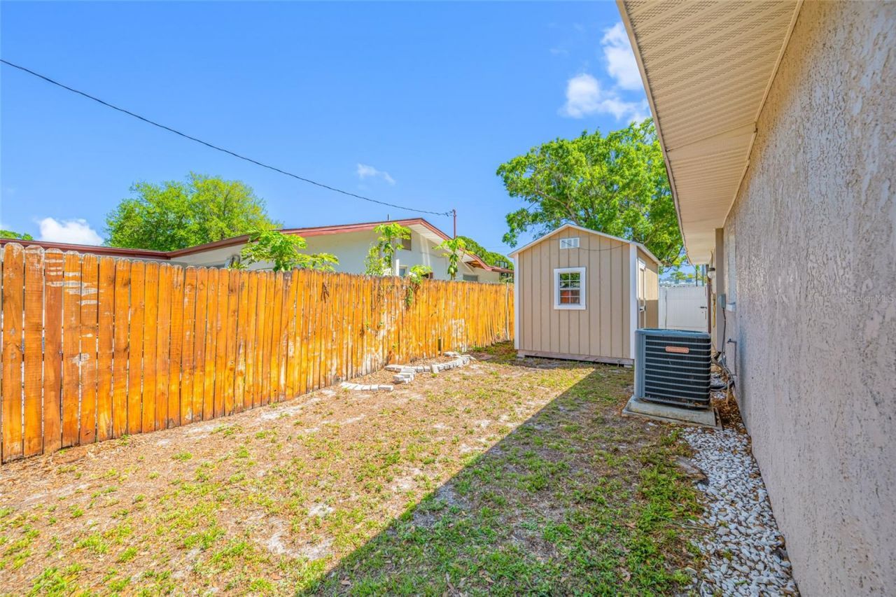 2212 NE Coachman Road , Clearwater, FL 33765 Photo