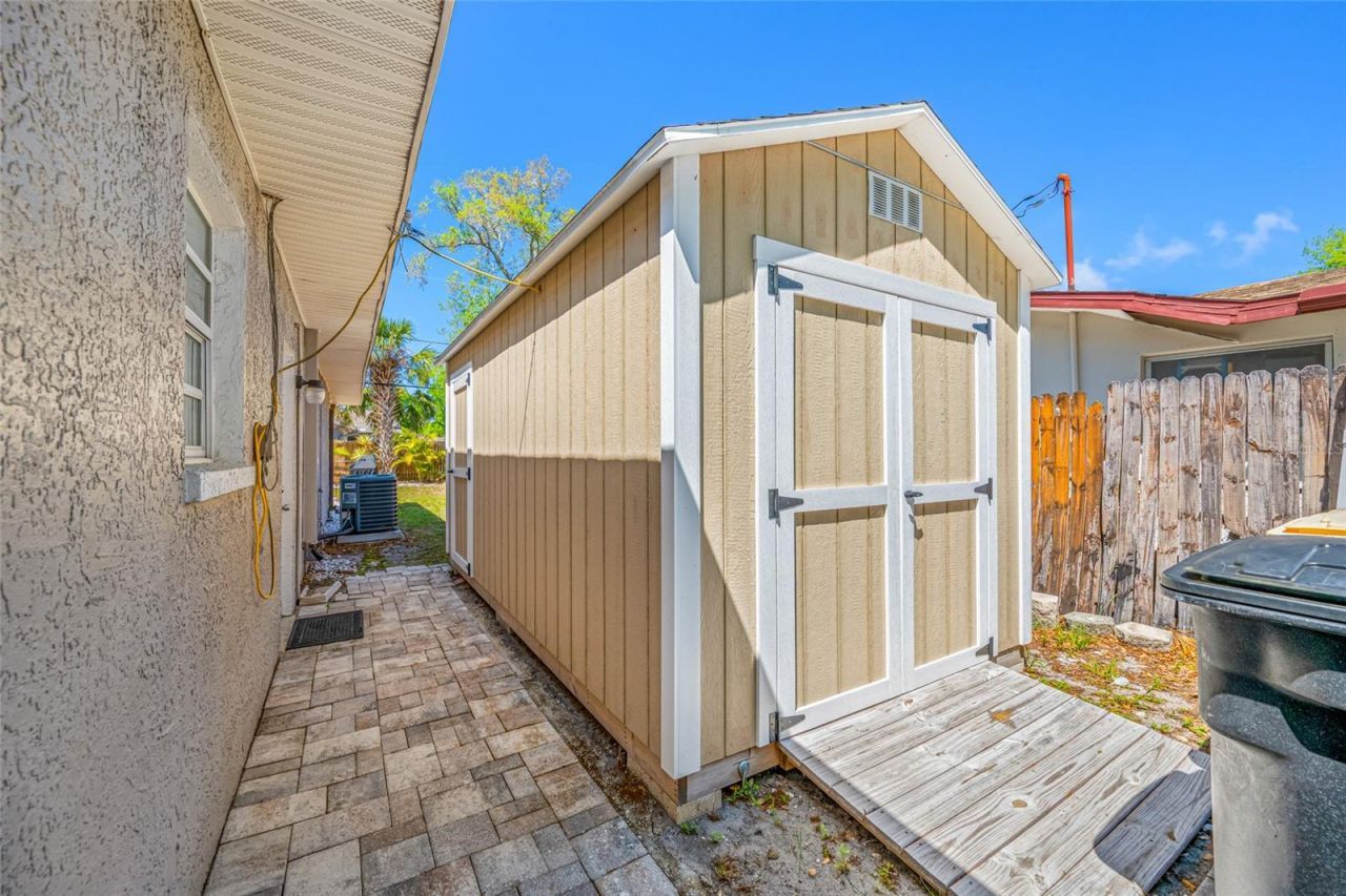 2212 NE Coachman Road , Clearwater, FL 33765 Photo