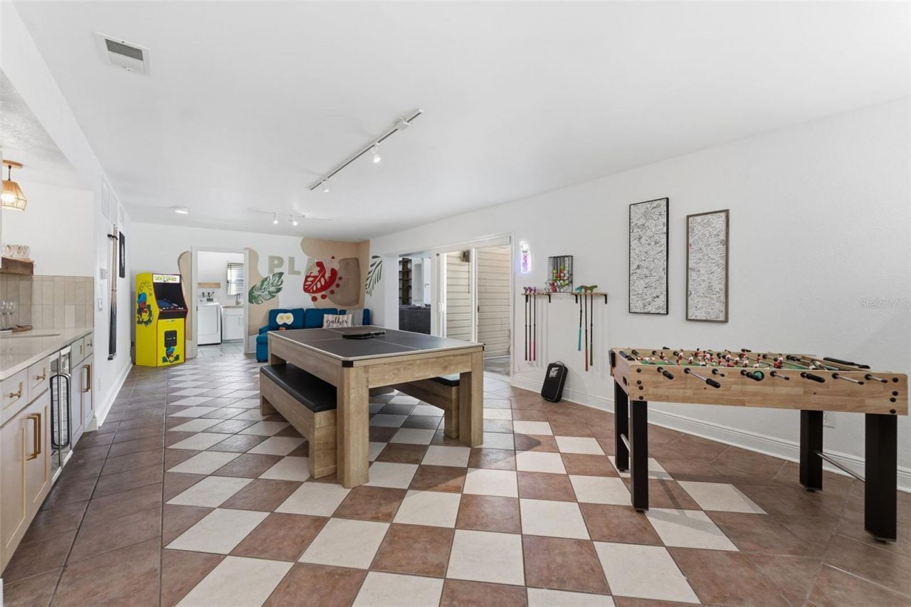 1584 Oak Lane, Clearwater, FL 33764 Photo