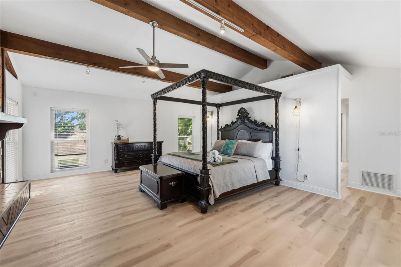 1584 Oak Lane, Clearwater, FL 33764 Photo