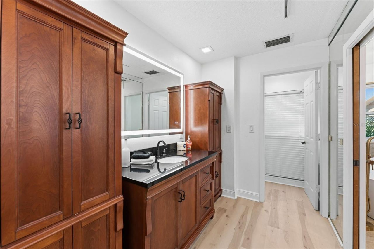 1584 Oak Lane, Clearwater, FL 33764 Photo