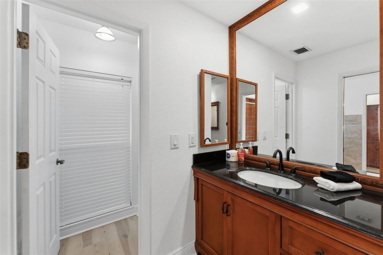 1584 Oak Lane, Clearwater, FL 33764 Photo