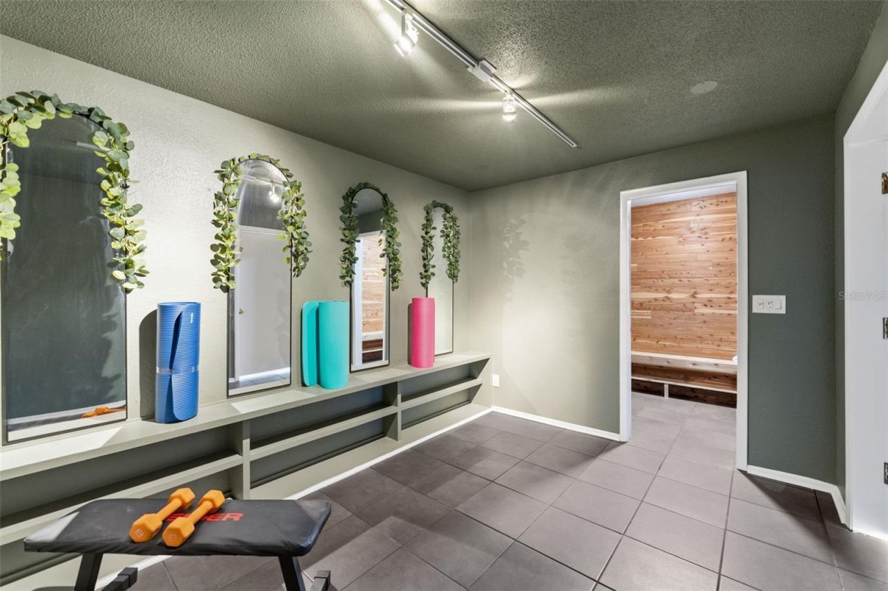 1584 Oak Lane, Clearwater, FL 33764 Photo