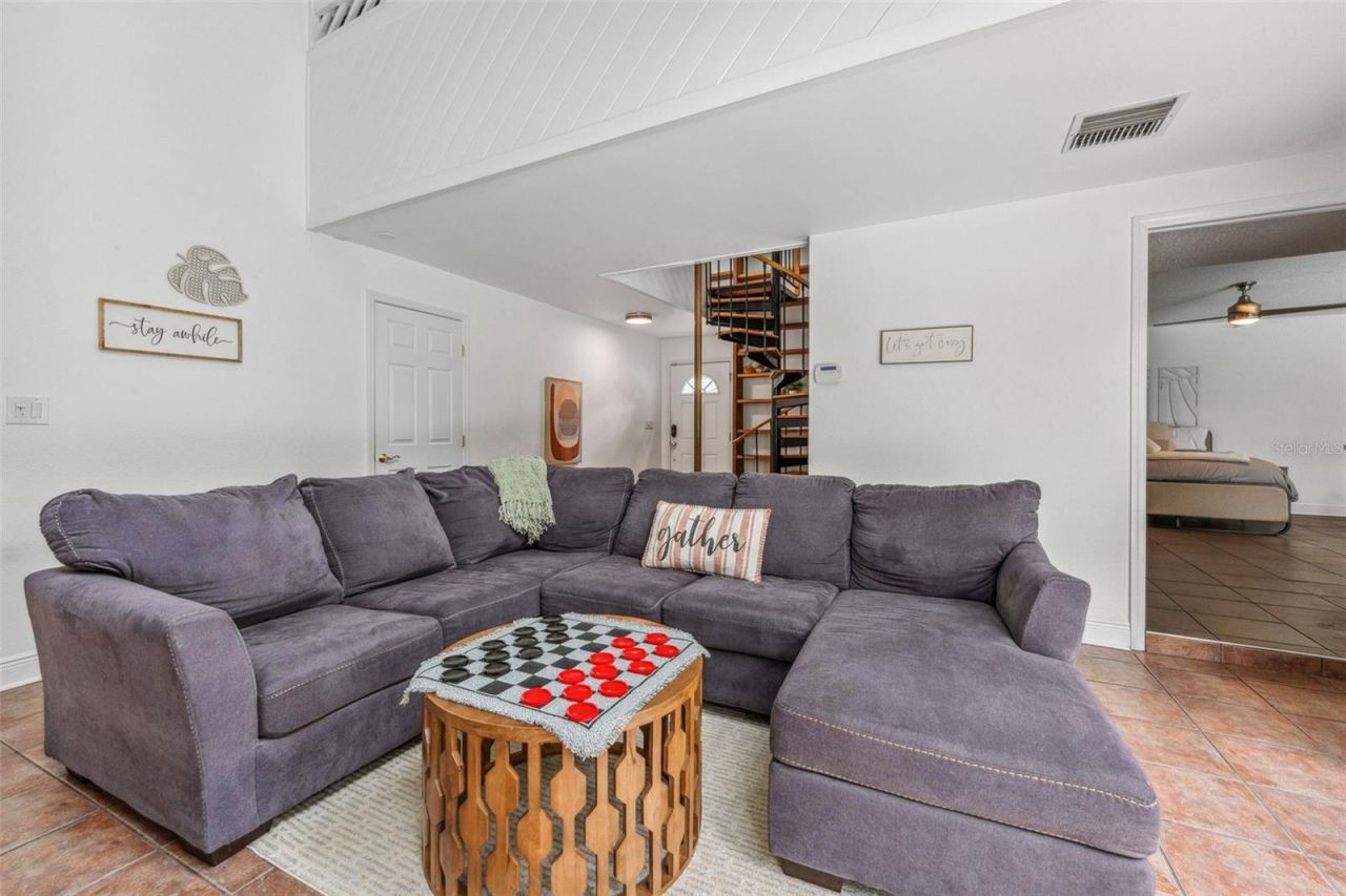 1584 Oak Lane, Clearwater, FL 33764 Photo