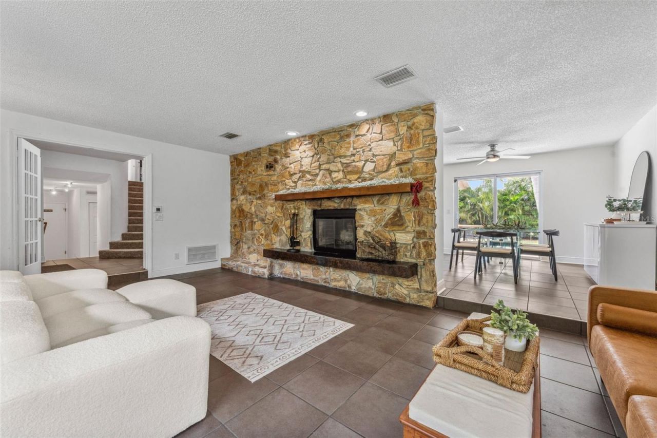 1584 Oak Lane, Clearwater, FL 33764 Photo