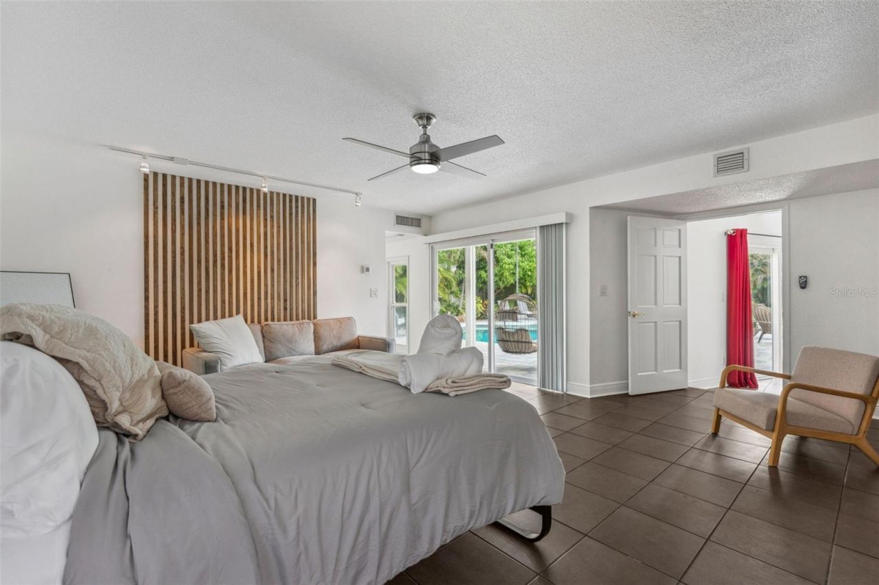 1584 Oak Lane, Clearwater, FL 33764 Photo