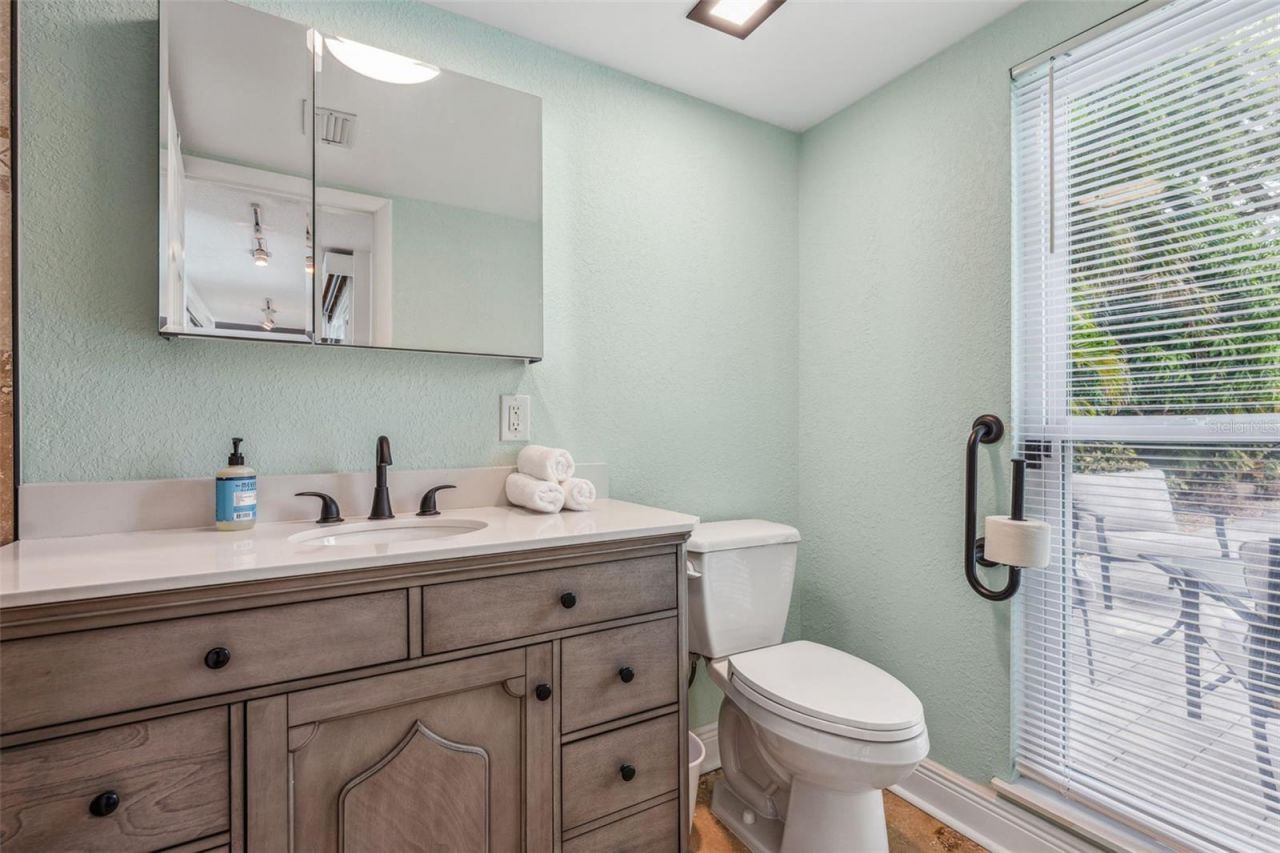 1584 Oak Lane, Clearwater, FL 33764 Photo