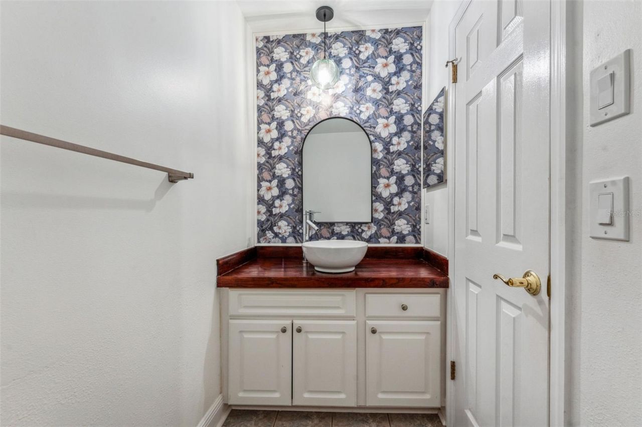 1584 Oak Lane, Clearwater, FL 33764 Photo