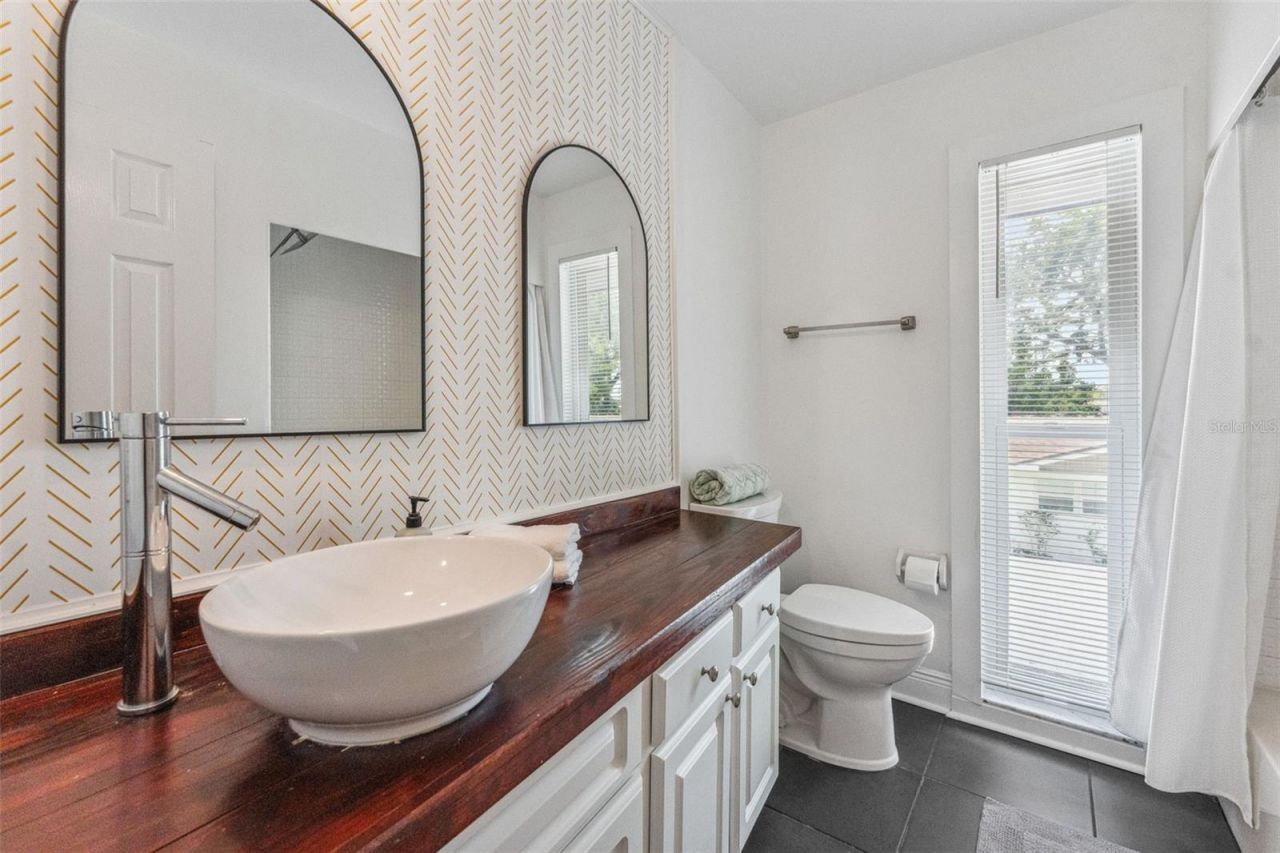 1584 Oak Lane, Clearwater, FL 33764 Photo