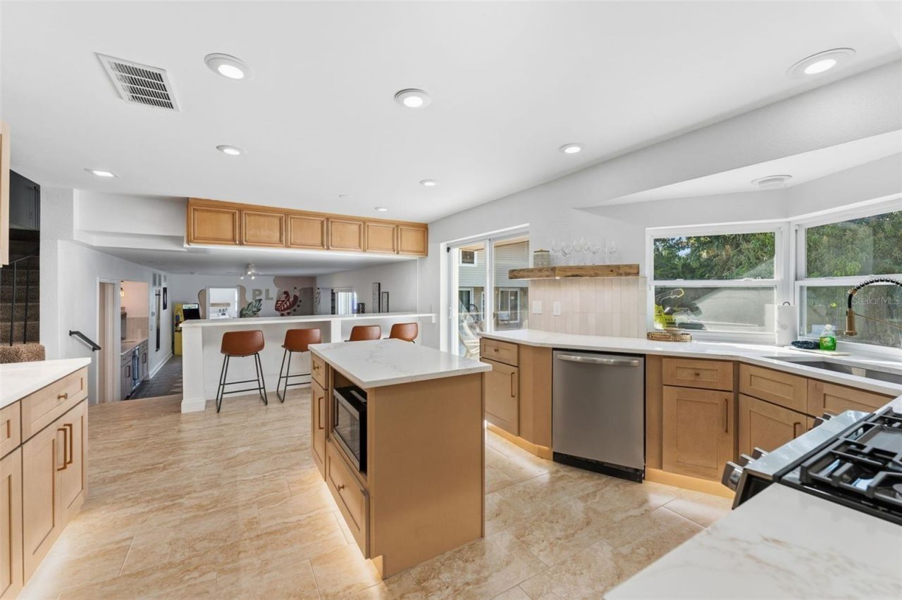 1584 Oak Lane, Clearwater, FL 33764 Photo