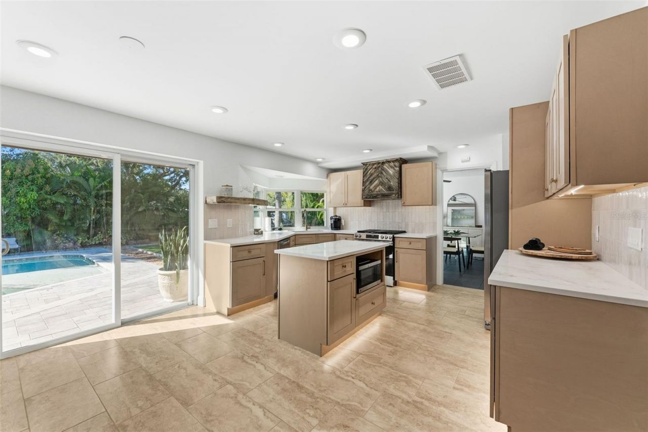 1584 Oak Lane, Clearwater, FL 33764 Photo