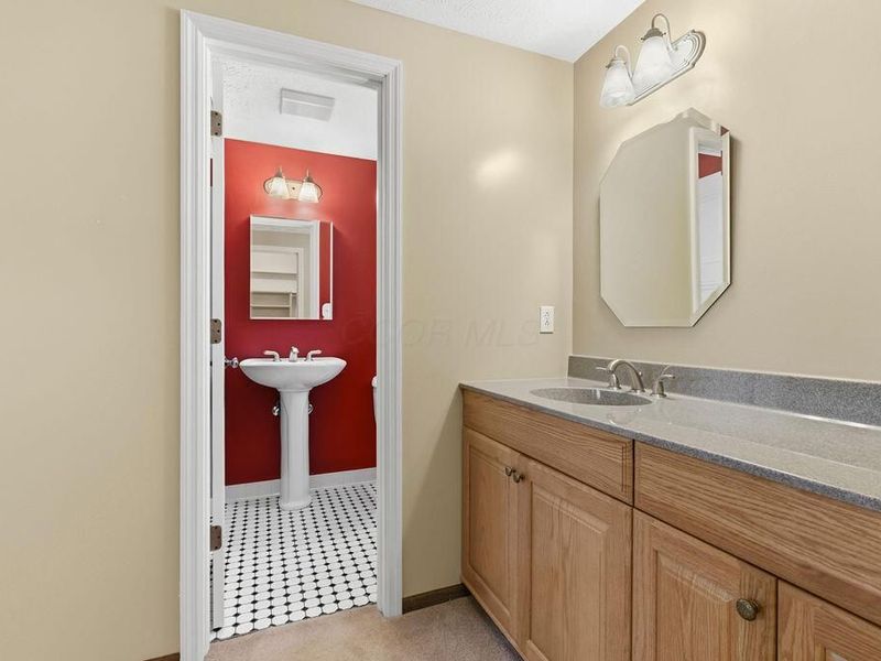 30 Kim Court W, Westerville, OH 43081 Photo 31