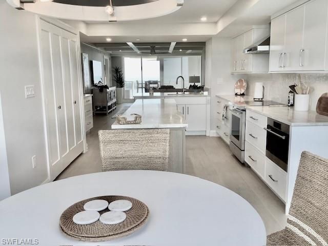 6849 Grenadier Blvd, Unit 905, Naples, FL 34108 Photo