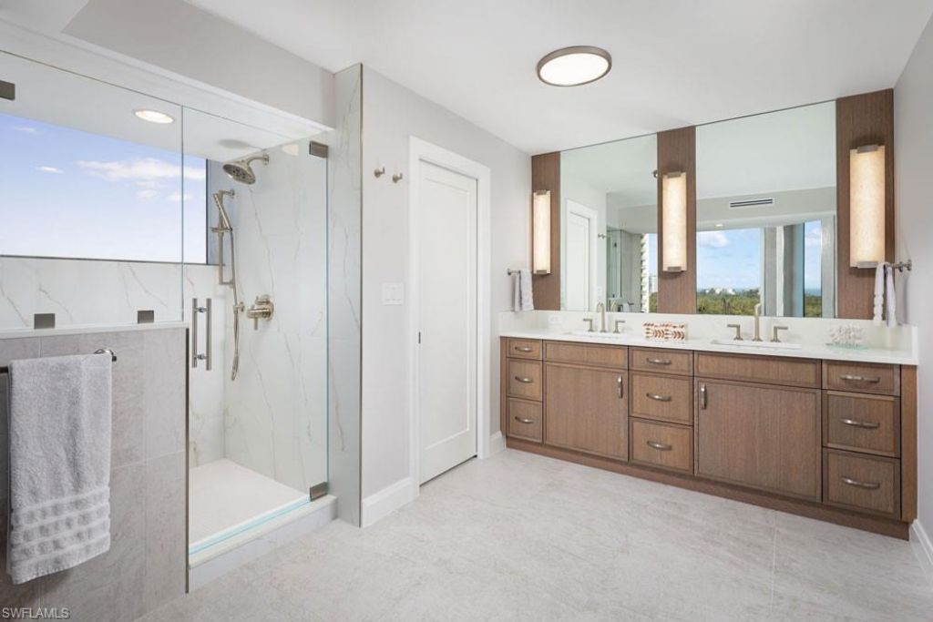6849 Grenadier Blvd, Unit 905, Naples, FL 34108 Photo