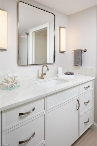 6849 Grenadier Blvd, Unit 905, Naples, FL 34108 Photo