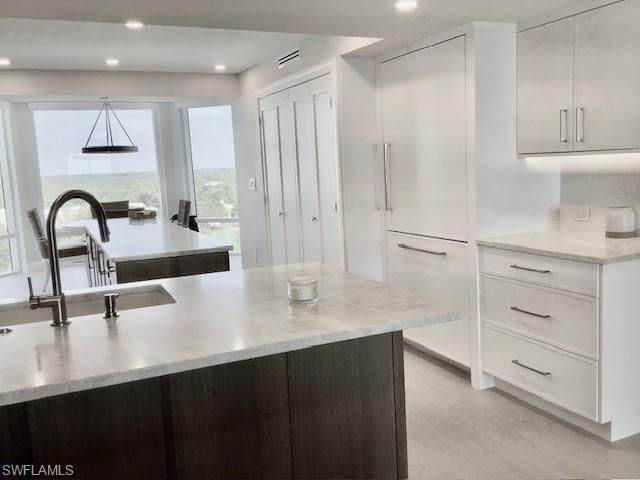 6849 Grenadier Blvd, Unit 905, Naples, FL 34108 Photo