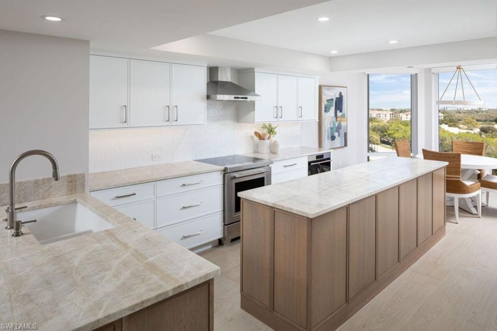 6849 Grenadier Blvd, Unit 905, Naples, FL 34108 Photo