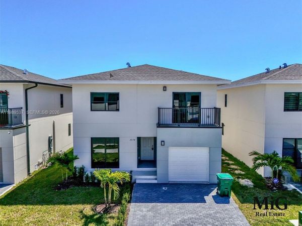 1374 NW 1st St , Florida City, FL 33034