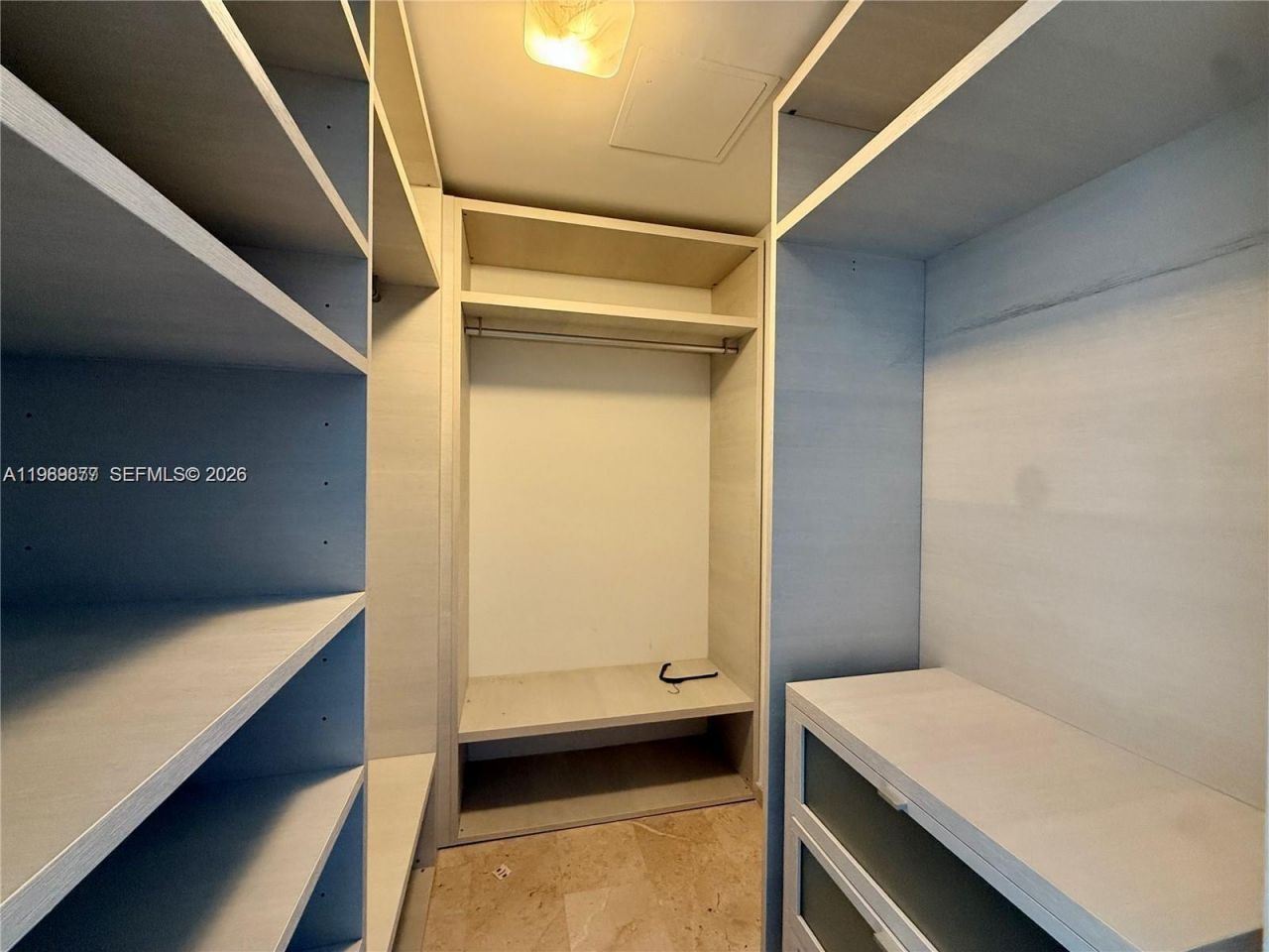 88 SW 7th St, Unit 1808, Miami, FL 33130 Photo