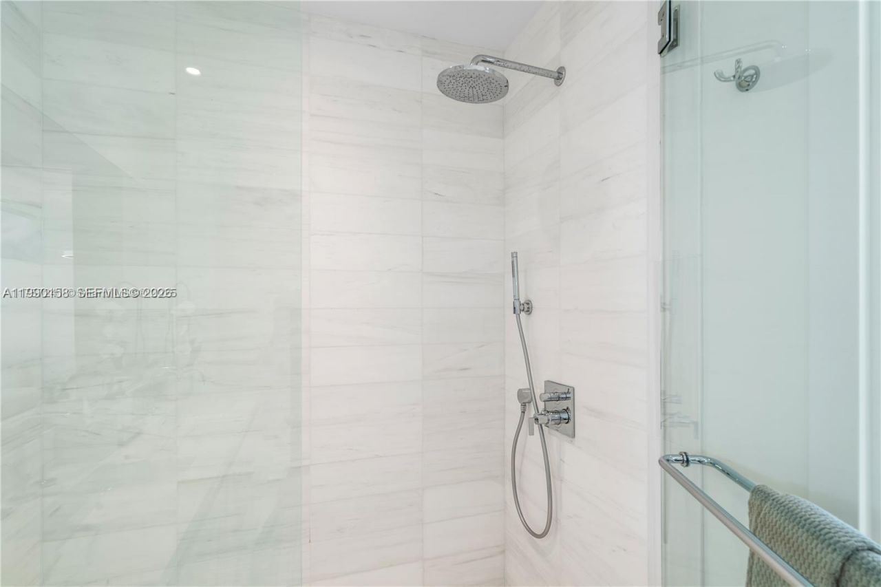 700 NE 26th Ter , Unit 1404, Miami, FL 33137 Photo