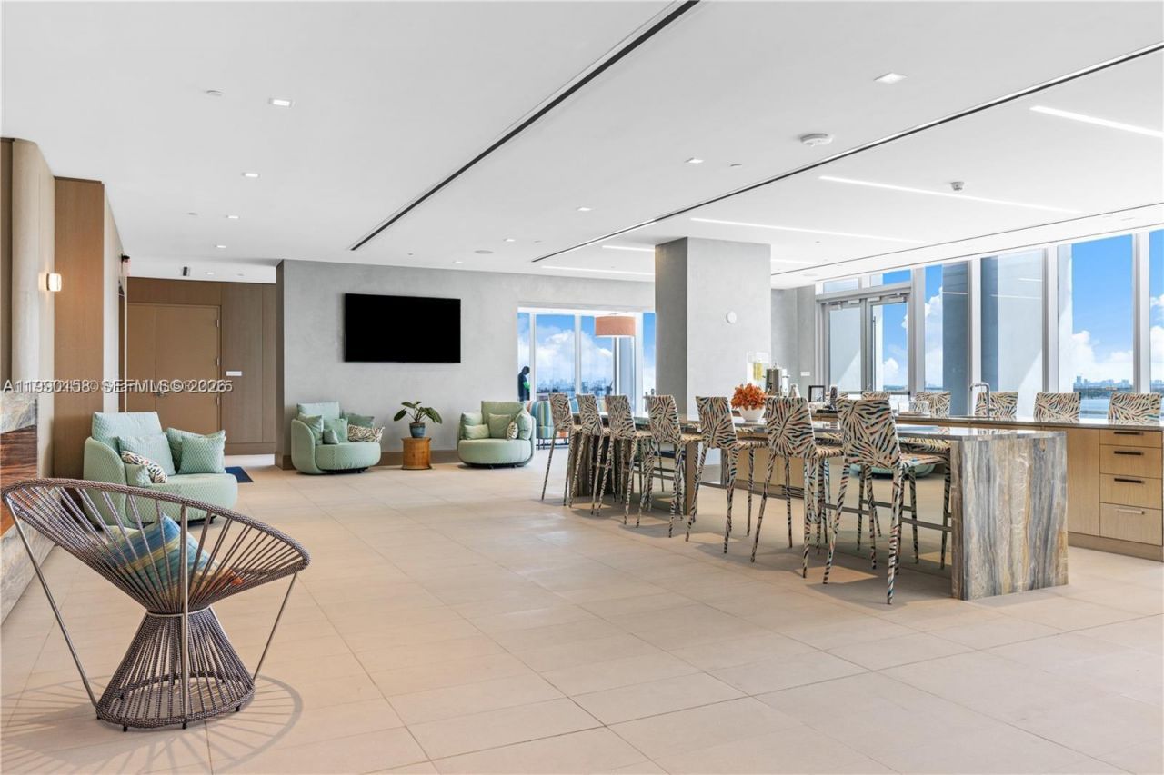 700 NE 26th Ter , Unit 1404, Miami, FL 33137 Photo