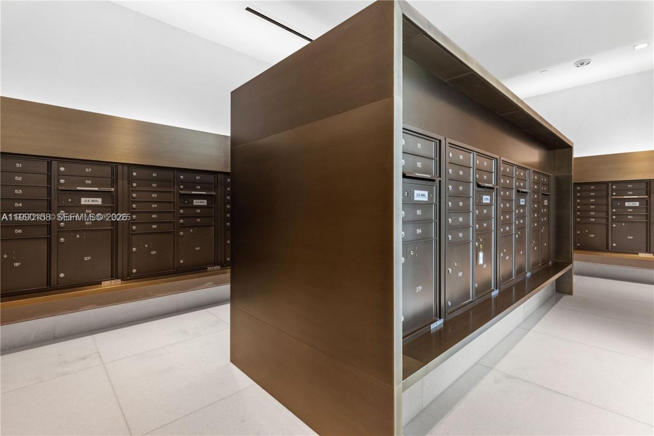 700 NE 26th Ter , Unit 1404, Miami, FL 33137 Photo